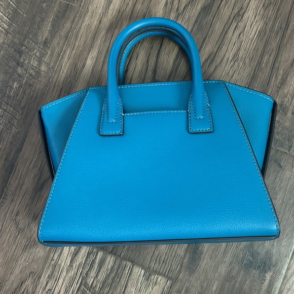 Micheal Kors purse - Picture 2 of 4